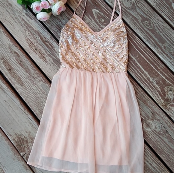 🔥 Price Firm🔥 Hollister Heavenly Sheer Sequin Icy Pink Cami Mini - Picture 10 of 12